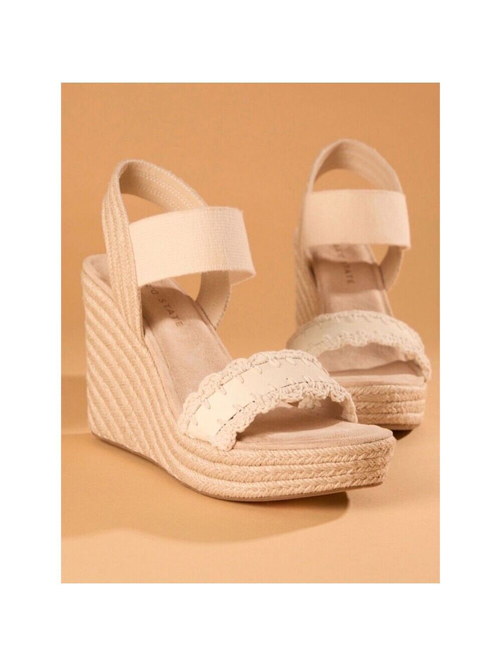 NWOT Altar'd State Cierrah Wedges Size 10